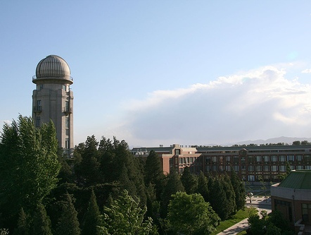На фото: Университет Цинхуа — один из лучших китайских университетов
