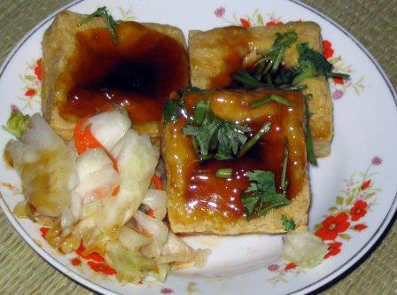 На фото: Stinky tofu